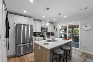 7984 Twin Lake Dr, Milton, FL 32583 - Photo 16