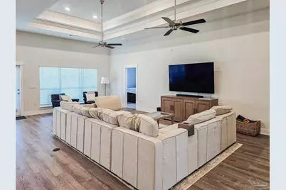 5636 Blake Ln, Pace, FL 32571 - Photo 8