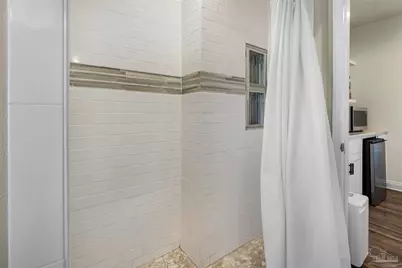 8257 Gulf Blvd, Navarre Beach, FL 32566 - Photo 32