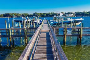 340 Bluefish Dr, Fort Walton Beach, FL 32548 - Photo 10