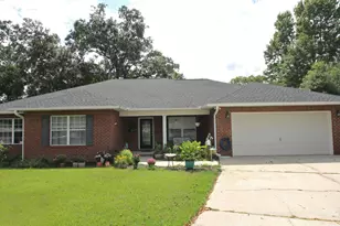 2301 Majestic Dr, Pensacola, FL 32534 - Photo 1