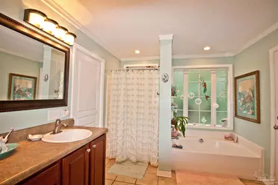 2301 Majestic Dr, Pensacola, FL 32534 - Photo 52