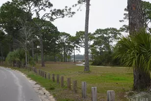 327 Gibbs Rd, Pensacola, FL 32507 - Photo 38
