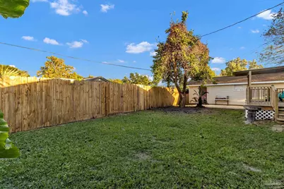 327 Gibbs Rd, Pensacola, FL 32507 - Photo 34
