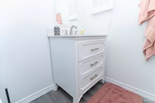 601 E Burgess Rd, Pensacola, FL 32504 - Photo 6