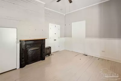 600 E Jackson St, Pensacola, FL 32501 - Photo 12