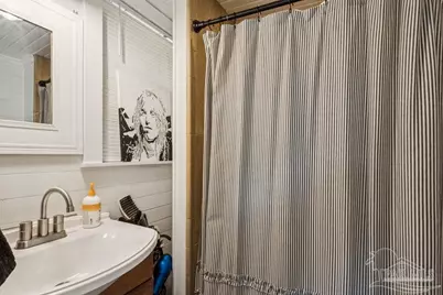 600 E Jackson St, Pensacola, FL 32501 - Photo 36