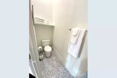 600 E Jackson St, Pensacola, FL 32501 - Photo 40
