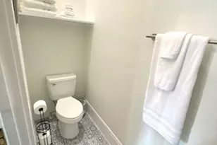 600 E Jackson St, Pensacola, FL 32501 - Photo 40