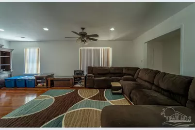 2550 E Burgess Rd, Pensacola, FL 32504 - Photo 12