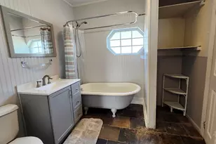 913 N 8th Ave, Pensacola, FL 32501 - Photo 10