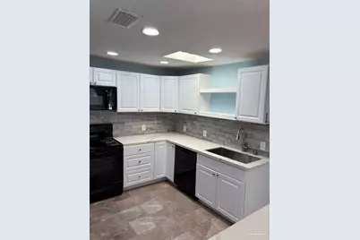 9939 Lillian Hwy, Pensacola, FL 32506 - Photo 4