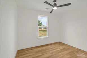 2807 E Gonzales St, Pensacola, FL 32503 - Photo 14