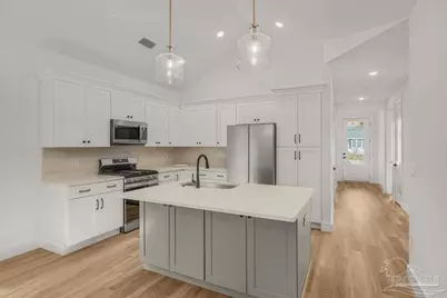 2807 E Gonzales St, Pensacola, FL 32503 - Photo 6