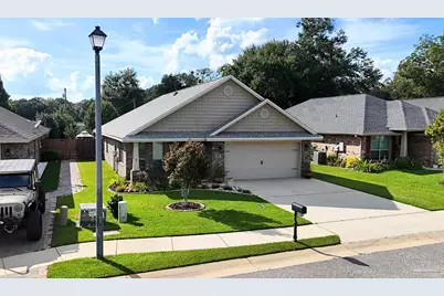 297 Wyatt Ct, Foley, AL 36535 - Photo 2