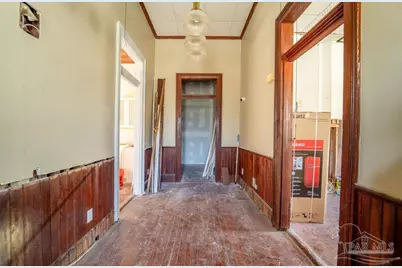 400 W Gregory St, Pensacola, FL 32502 - Photo 6