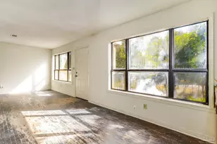 10 Park Dr, Pensacola, FL 32507 - Photo 2