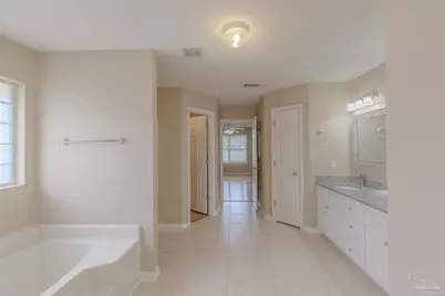 1230 Grand Ridge Cir, Gulf Breeze, FL 32563 - Photo 10