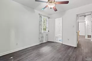 5120 W Fairfield Dr, Pensacola, FL 32506 - Photo 10