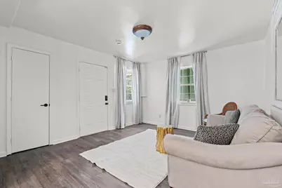 5120 W Fairfield Dr, Pensacola, FL 32506 - Photo 2