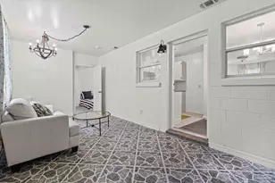 5120 W Fairfield Dr, Pensacola, FL 32506 - Photo 8