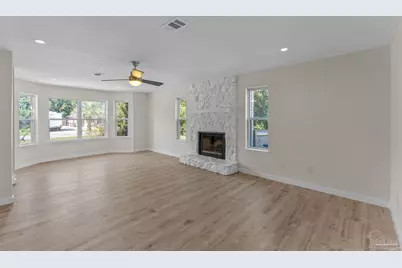 1604 Sumatra Ln, Gulf Breeze, FL 32563 - Photo 10