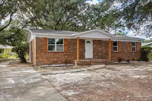 7333 Rolling Hills Rd, Pensacola, FL 32505 - Photo 1