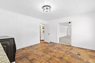 301 E Craig St, Atmore, AL 36502 - Photo 24