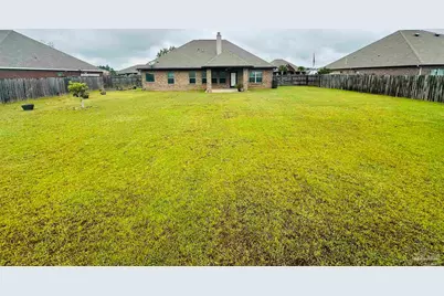 937 Aberdeen Dr, Cantonment, FL 32533 - Photo 2