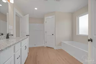 7721 Piper Cir, Milton, FL 32583 - Photo 34