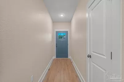 7721 Piper Cir, Milton, FL 32583 - Photo 10