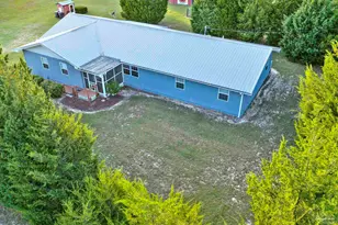 585 Huckaba Rd, Defuniak Springs, FL 32435 - Photo 2