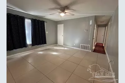 7704 W Gadsden St, Pensacola, FL 32506 - Photo 12