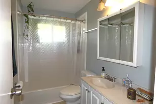 7704 W Gadsden St, Pensacola, FL 32506 - Photo 16