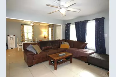 7704 W Gadsden St, Pensacola, FL 32506 - Photo 10