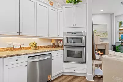 217 W Jackson St #12, Pensacola, FL 32501 - Photo 6