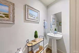 217 W Jackson St, Pensacola, FL 32501 - Photo 12