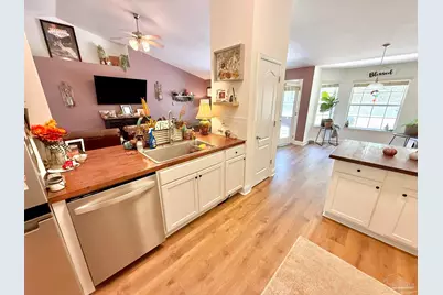 5497 Tucker Cir, Pace, FL 32571 - Photo 10