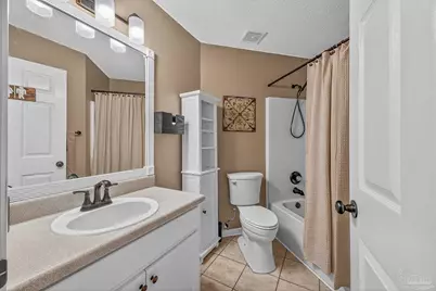 2379 Edgewood Dr, Navarre, FL 32566 - Photo 44