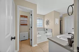 2379 Edgewood Dr, Navarre, FL 32566 - Photo 40