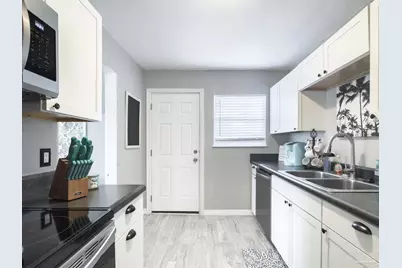 4908 Ravenswood Ave, Pensacola, FL 32506 - Photo 8