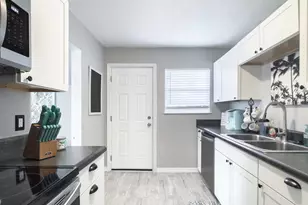 4908 Ravenswood Ave, Pensacola, FL 32506 - Photo 8