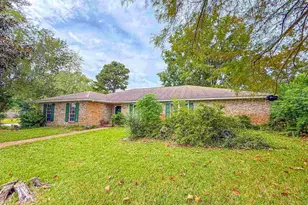 6982 Lake Joanne Dr, Pensacola, FL 32506 - Photo 1