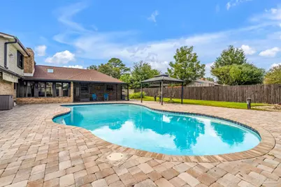 6912 Kitty Hawk Dr, Pensacola, FL 32506 - Photo 8