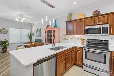 2212 Hadleigh Hills Ct, Navarre, FL 32566 - Photo 2