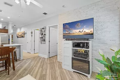 2212 Hadleigh Hills Ct, Navarre, FL 32566 - Photo 6