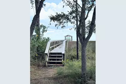 1045 Oyster Bay Dr, Milton, FL 32583 - Photo 4