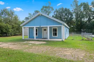 1039 Isabella Rd, Cantonment, FL 32533 - Photo 2