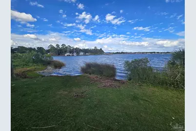 507 Alba Plena St, Pensacola, FL 32507 - Photo 2