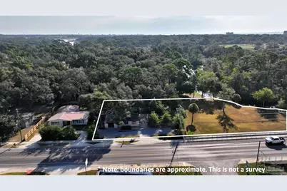 610 S Old Corry Field Rd, Pensacola, FL 32507 - Photo 2